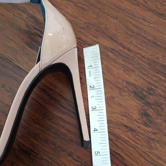 Saint Laurent Pink Beige Patent Leather Heels Size 38.5 Flawed - Picture 4 of 12